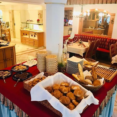 גרלוס Hotel Jaegerhof מראה חיצוני תמונה