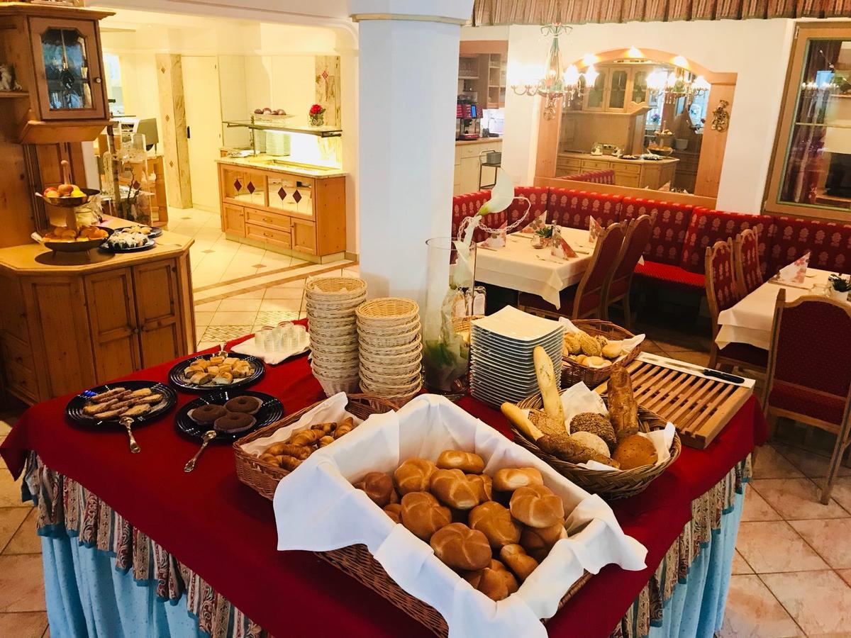 גרלוס Hotel Jaegerhof מראה חיצוני תמונה