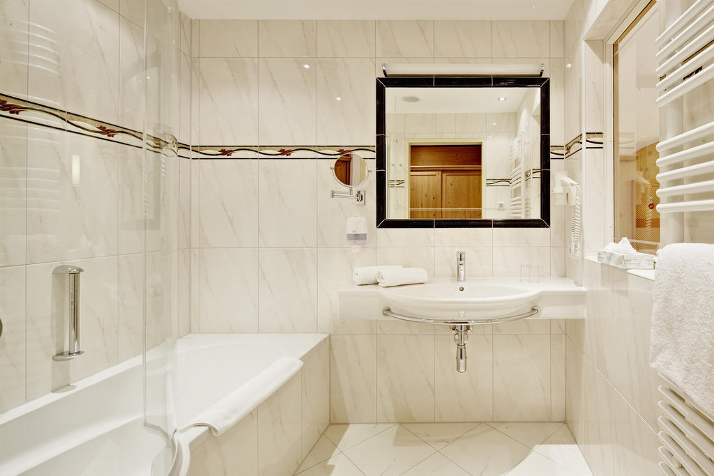 גרלוס Hotel Jaegerhof חדר תמונה
